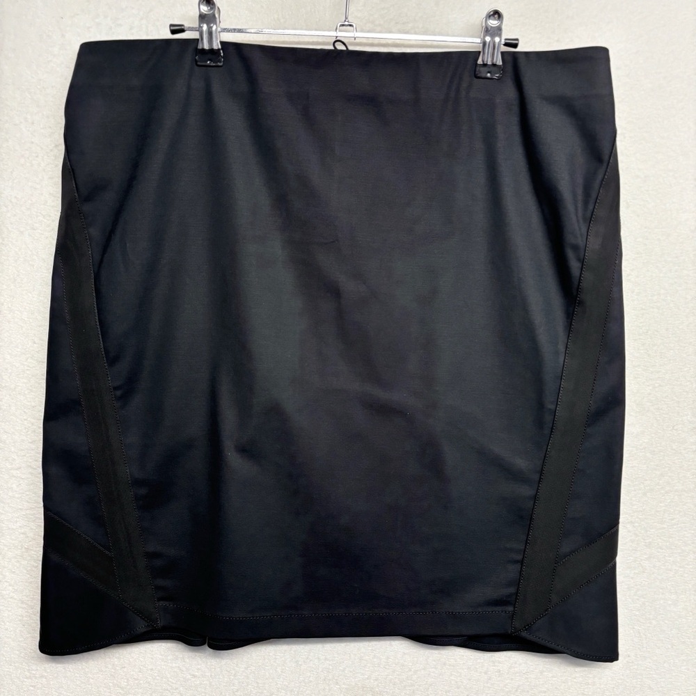 Empoprio Armani Midi Skirt Black Flounce‎ Back Hem 12